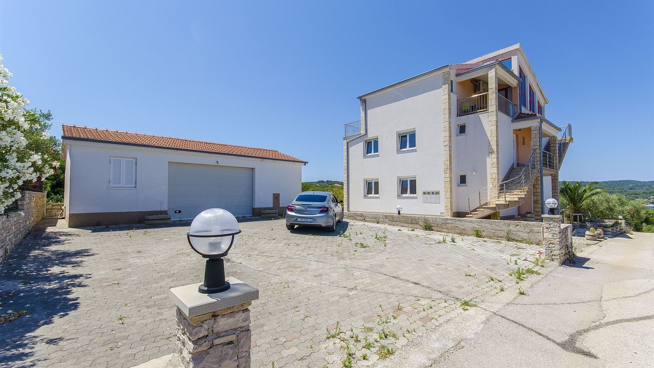 Photo of Outdoor in Necujam