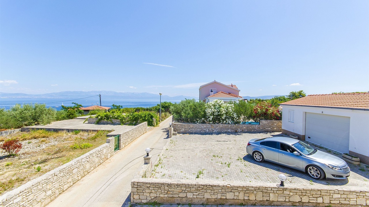 Photo of Outdoor in Necujam