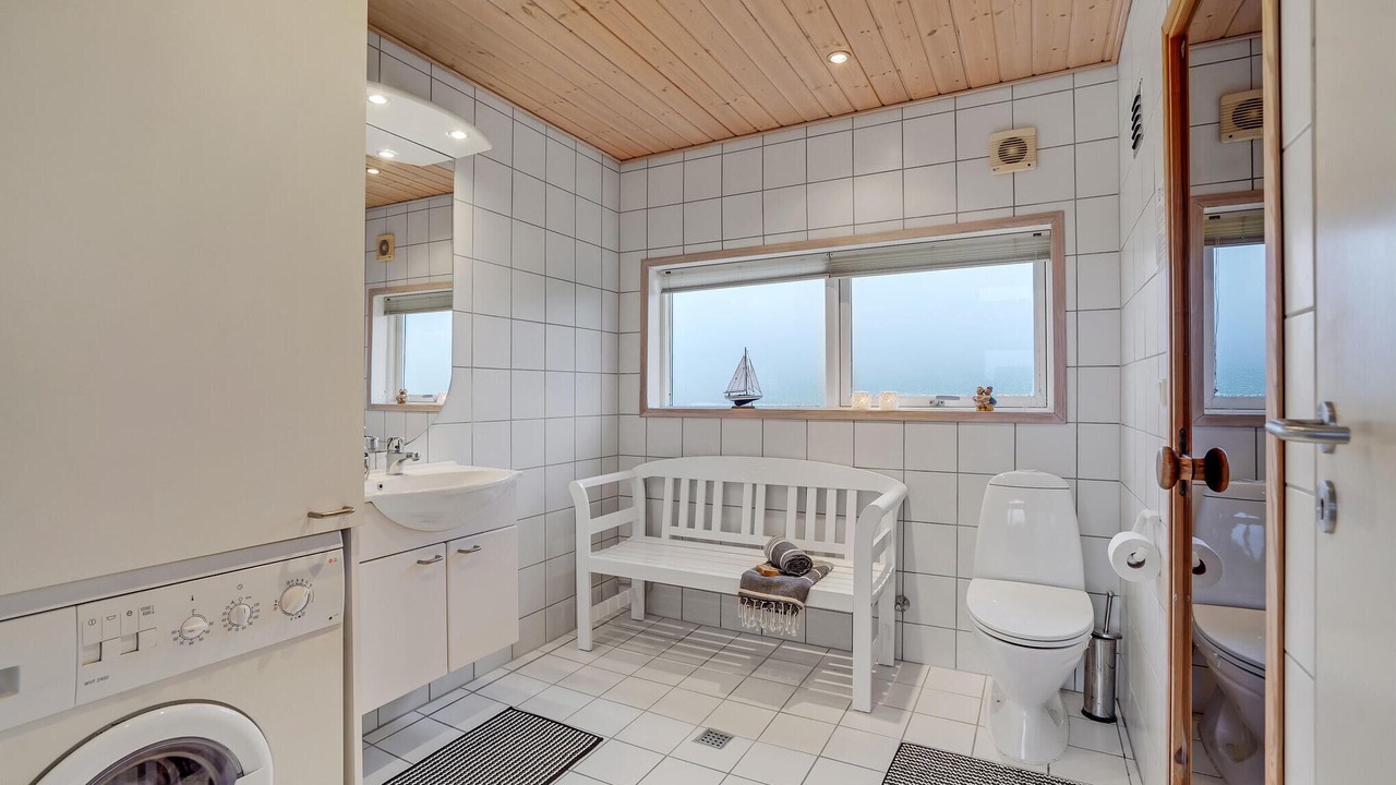 Photo of Bathroom in Lodbjerg Hede