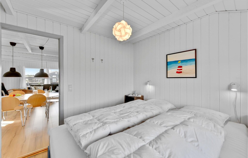 Photo of Others in Houvig Strand