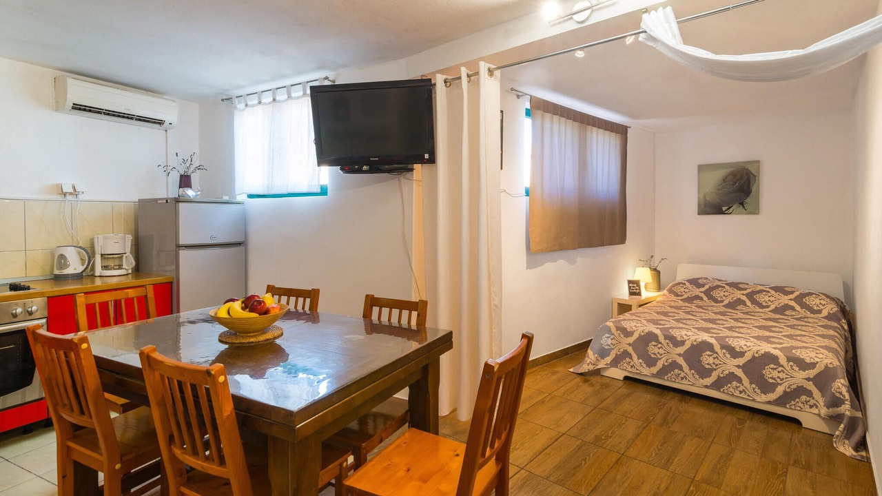 Photo of Bedroom in Mirce