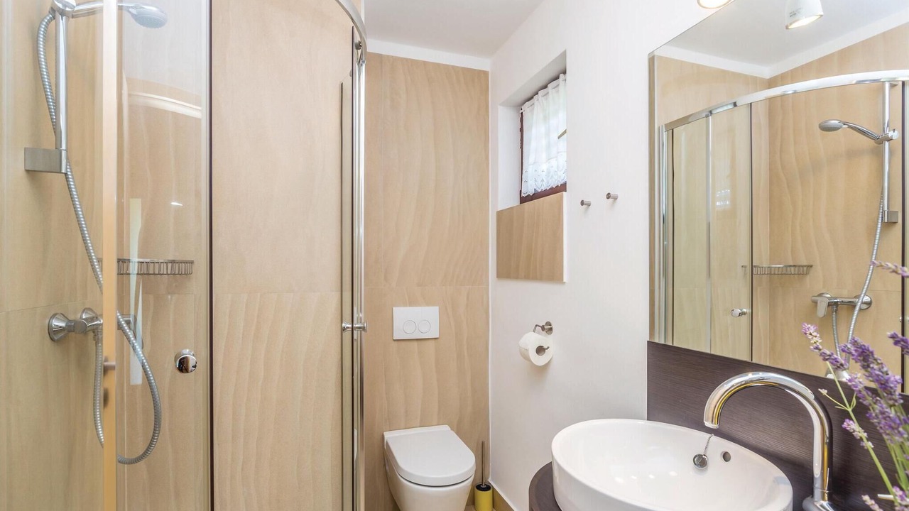 Photo of Bathroom in Omisalj