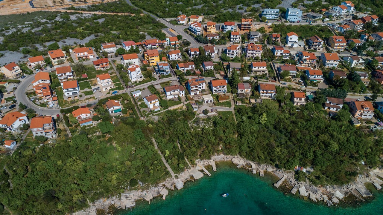 Photo of Others in Omisalj
