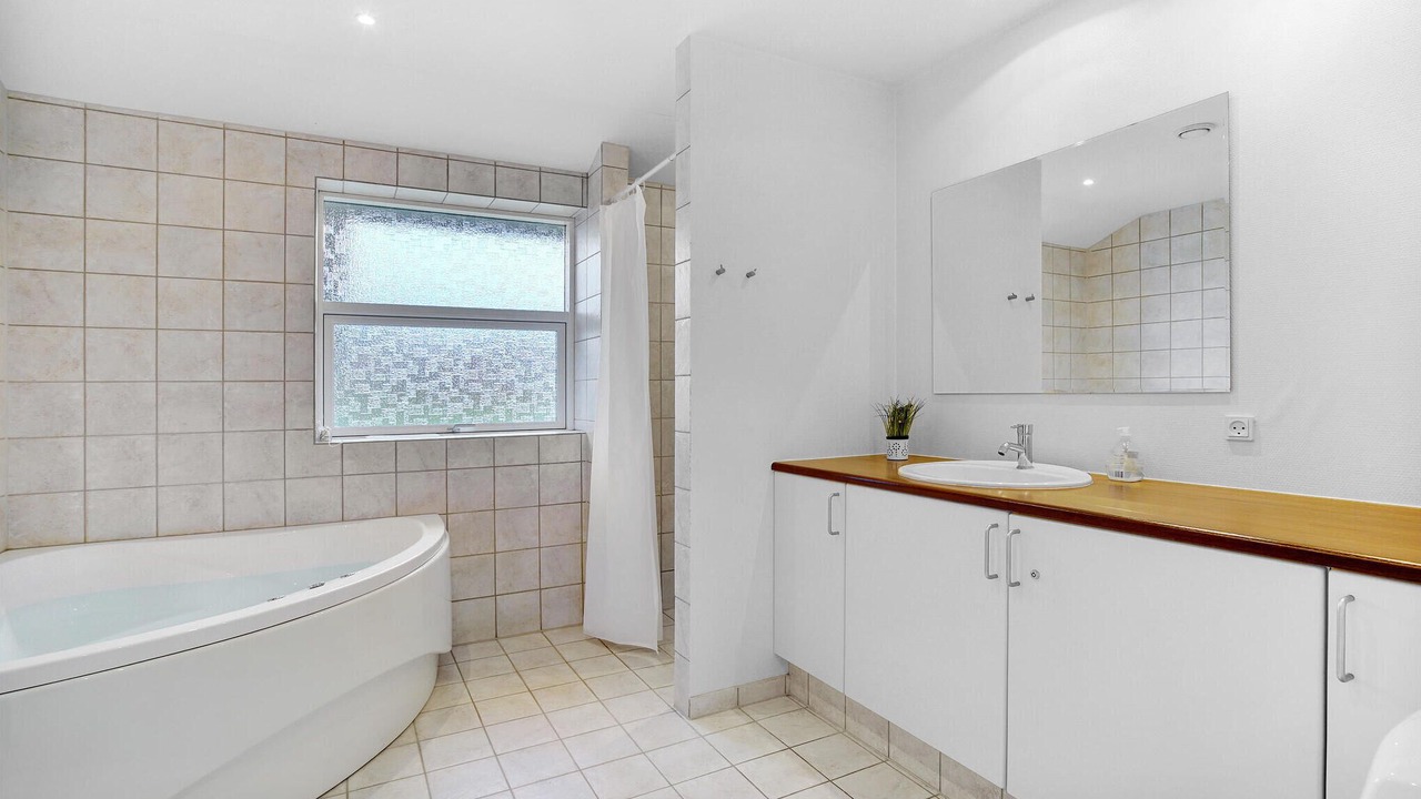 Photo of Bathroom in Bog By