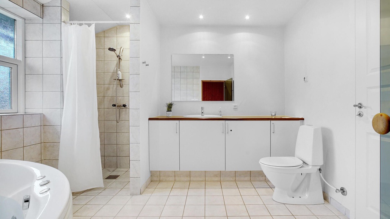 Photo of Bathroom in Bog By
