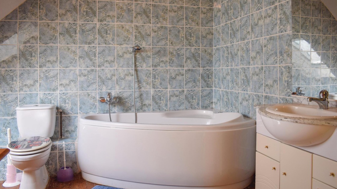 Photo of Bathroom in Plouaret
