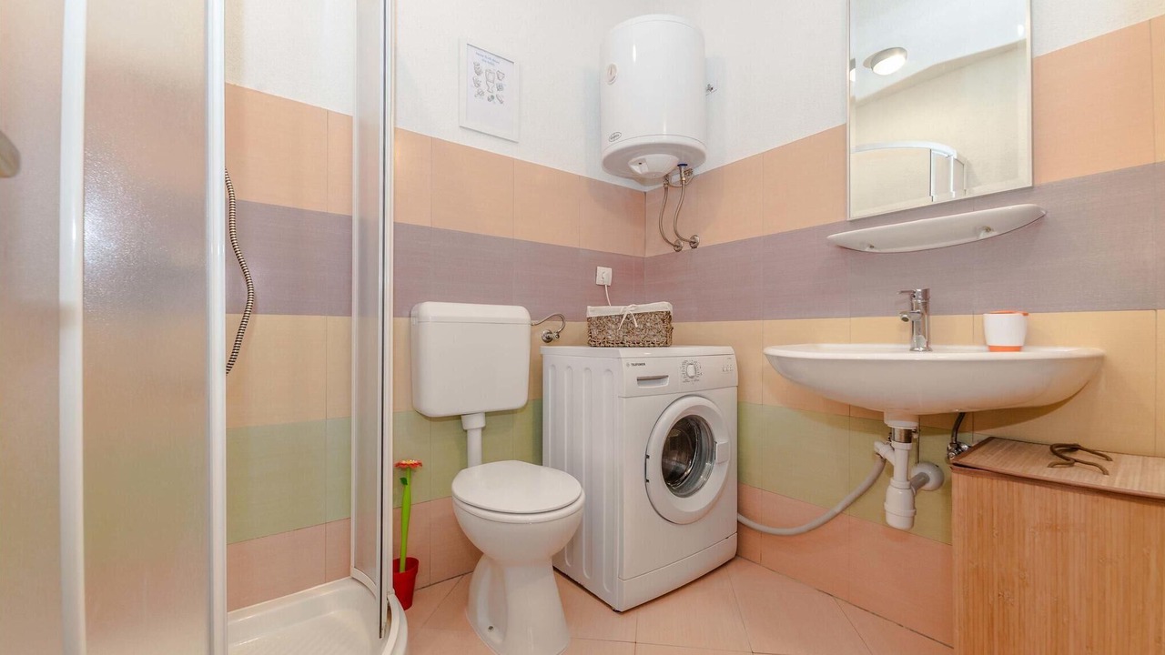Photo of Bathroom in Miskovici