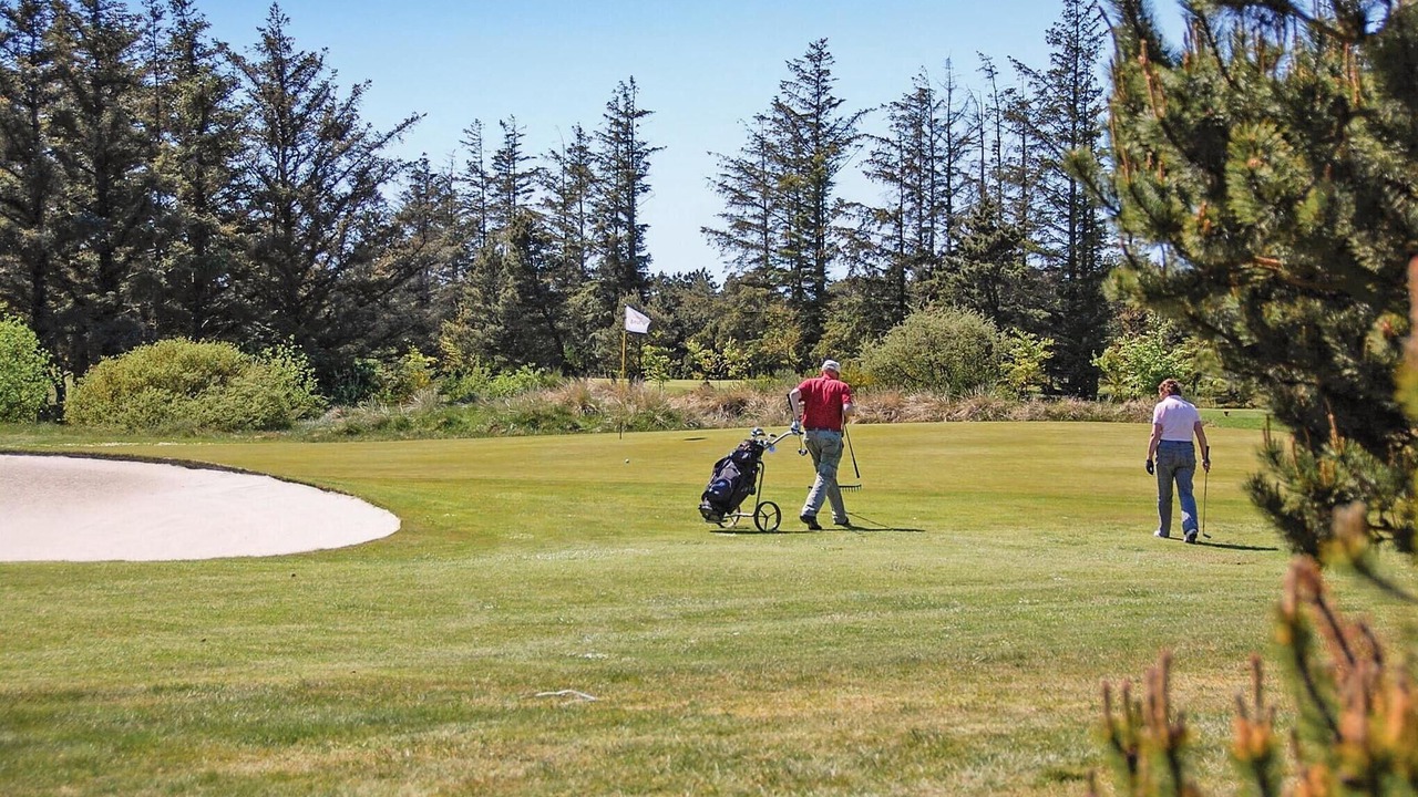 Photo of Others in Ho