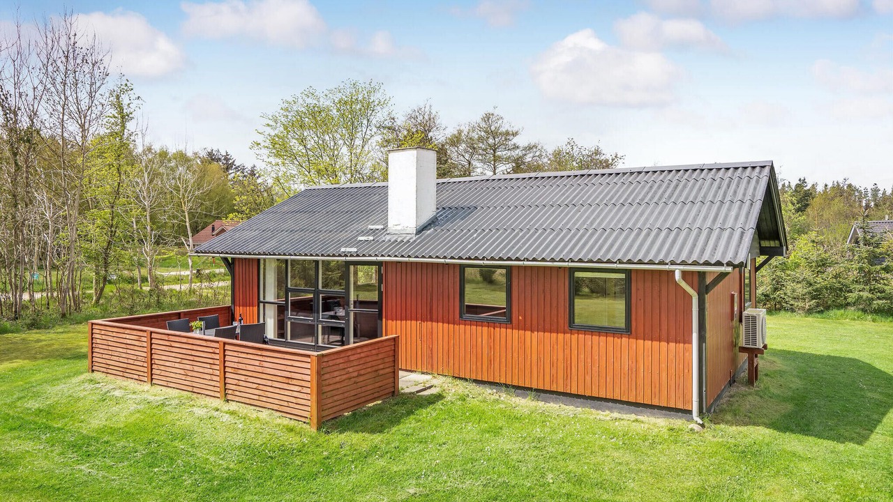 Photo of Others in Ho