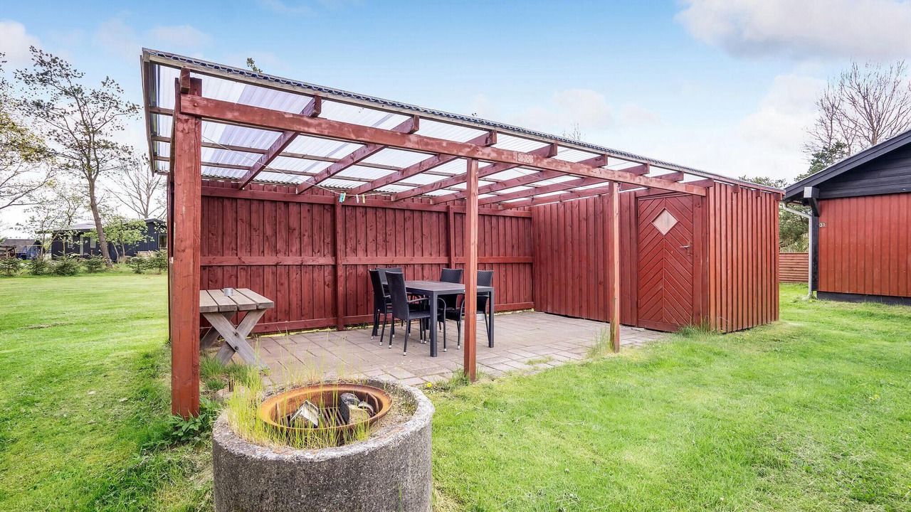 Photo of Others in Ho