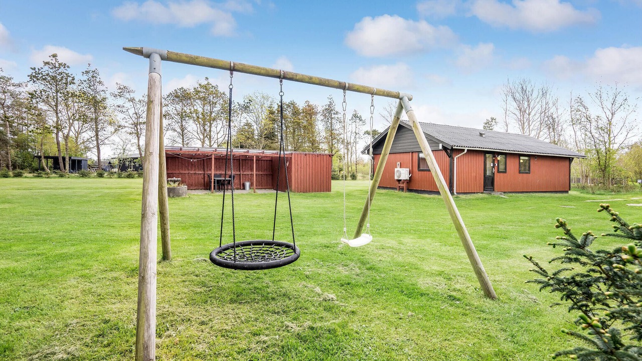 Photo of Others in Ho