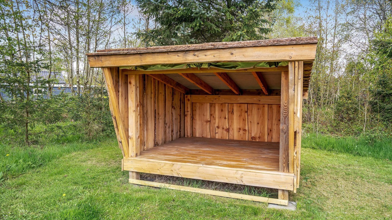 Photo of Others in Ho