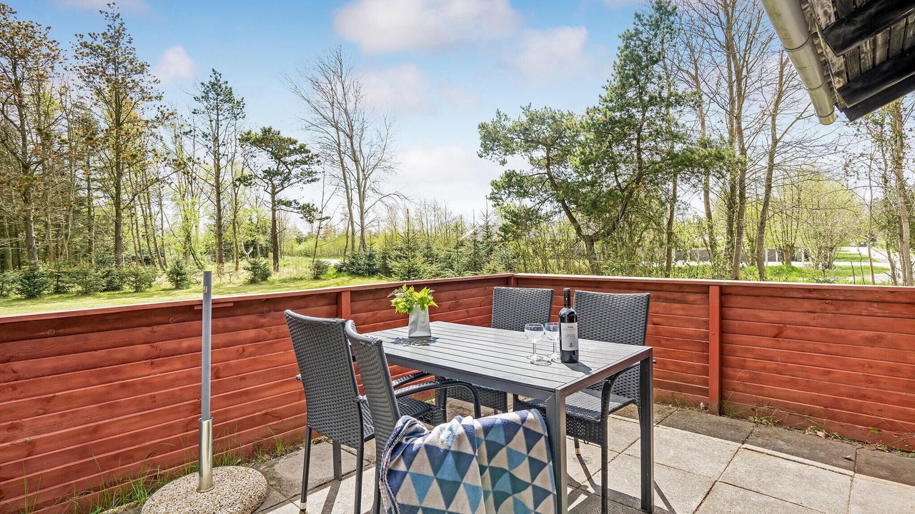 Photo of Others in Ho