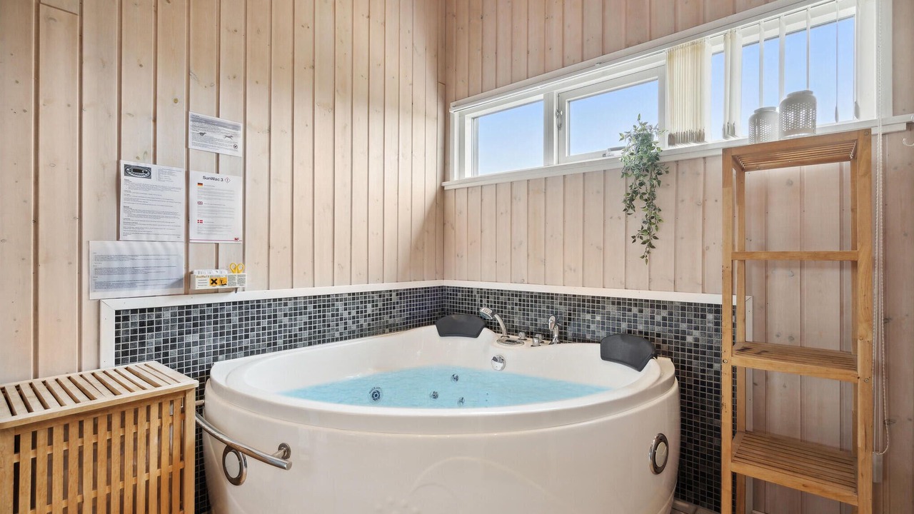 Photo of Bathroom in Skaven Strand