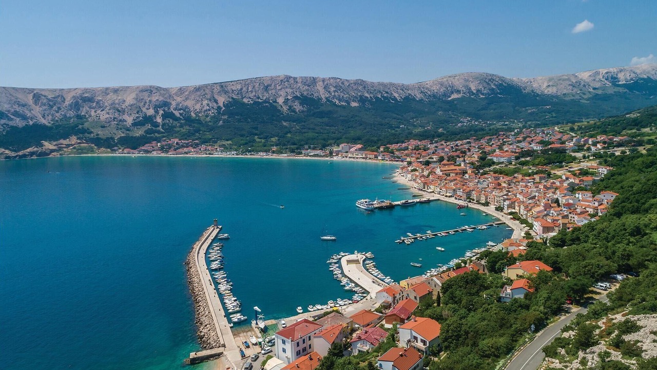 Photo of Others in Baska