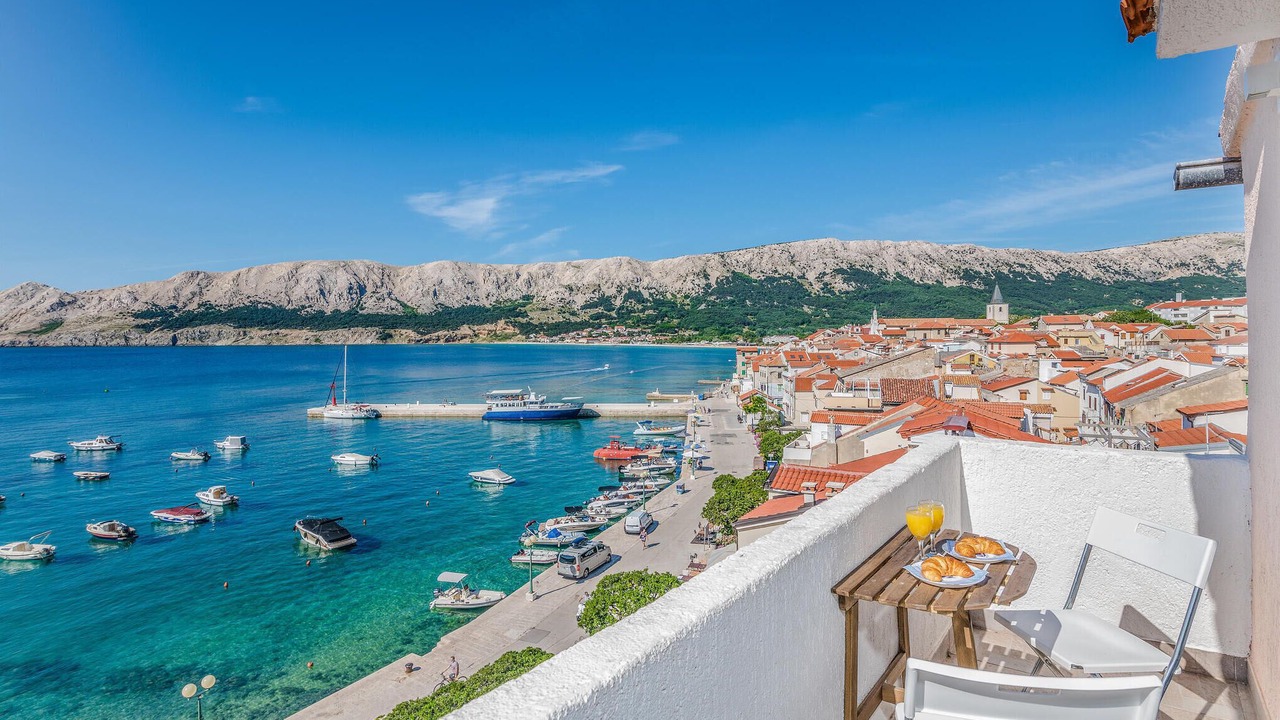 Photo of Others in Baska
