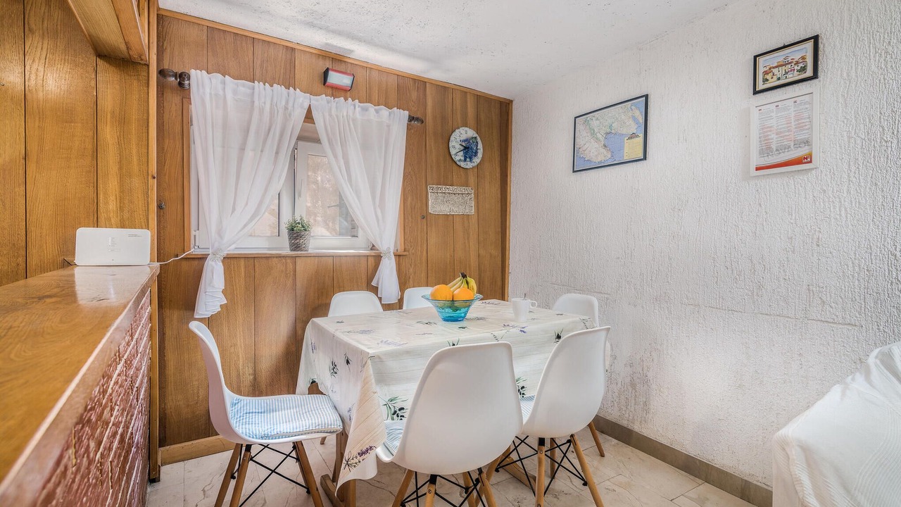 Photo of Bedroom in Baska