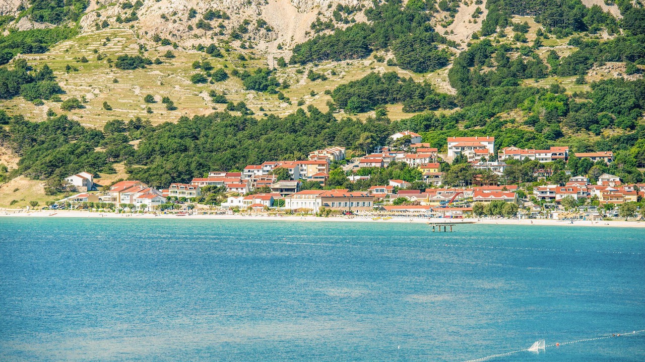 Photo of Bedroom in Baska