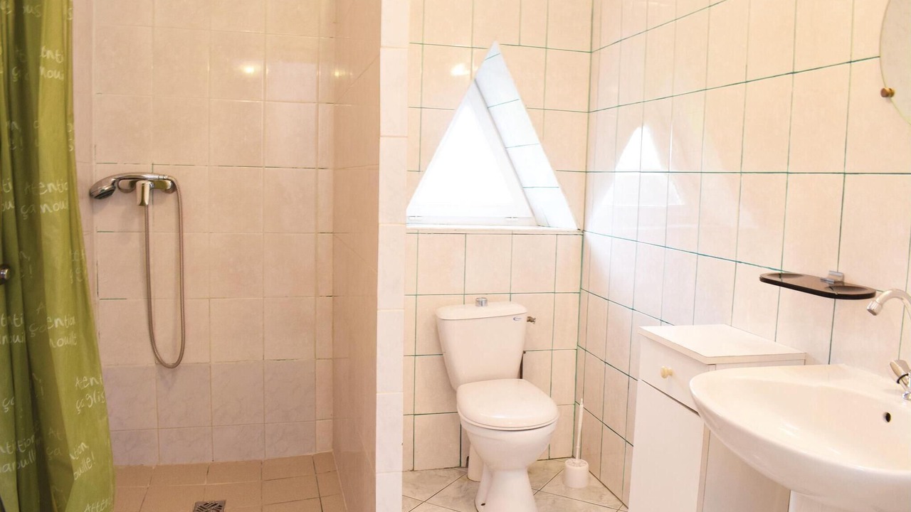 Photo of Bathroom in Englesqueville-la-Percee