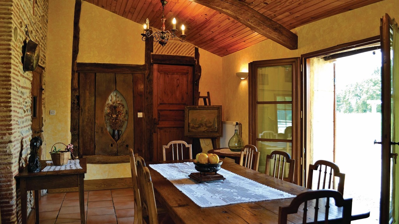 Photo of Bedroom in Saint-Pierre-d'Eyraud