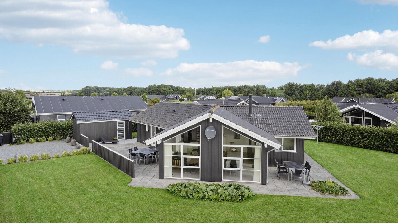 Photo of Others in Flovt Strand