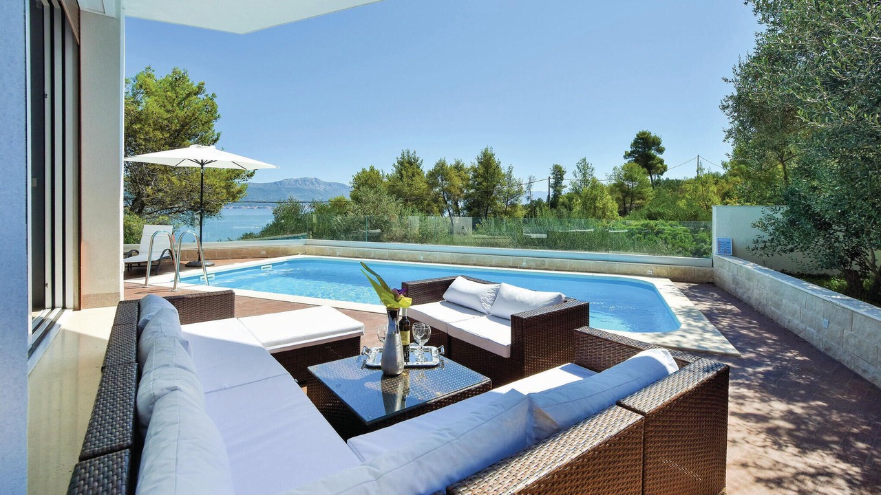 Photo of Outdoor in Slatine