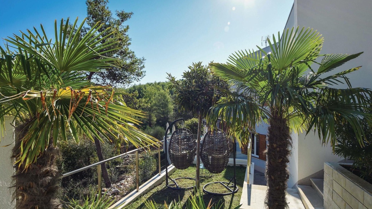 Photo of Outdoor in Slatine