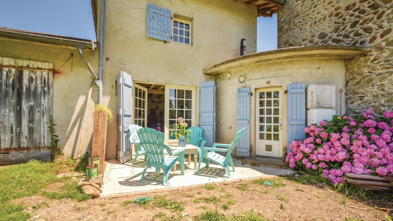 Photo of Outdoor in Charritte-de-Bas