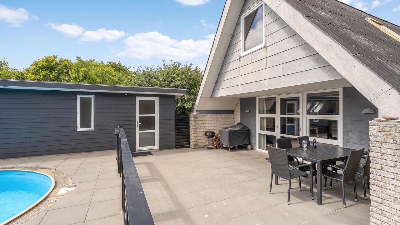 Photo of Others in Agger