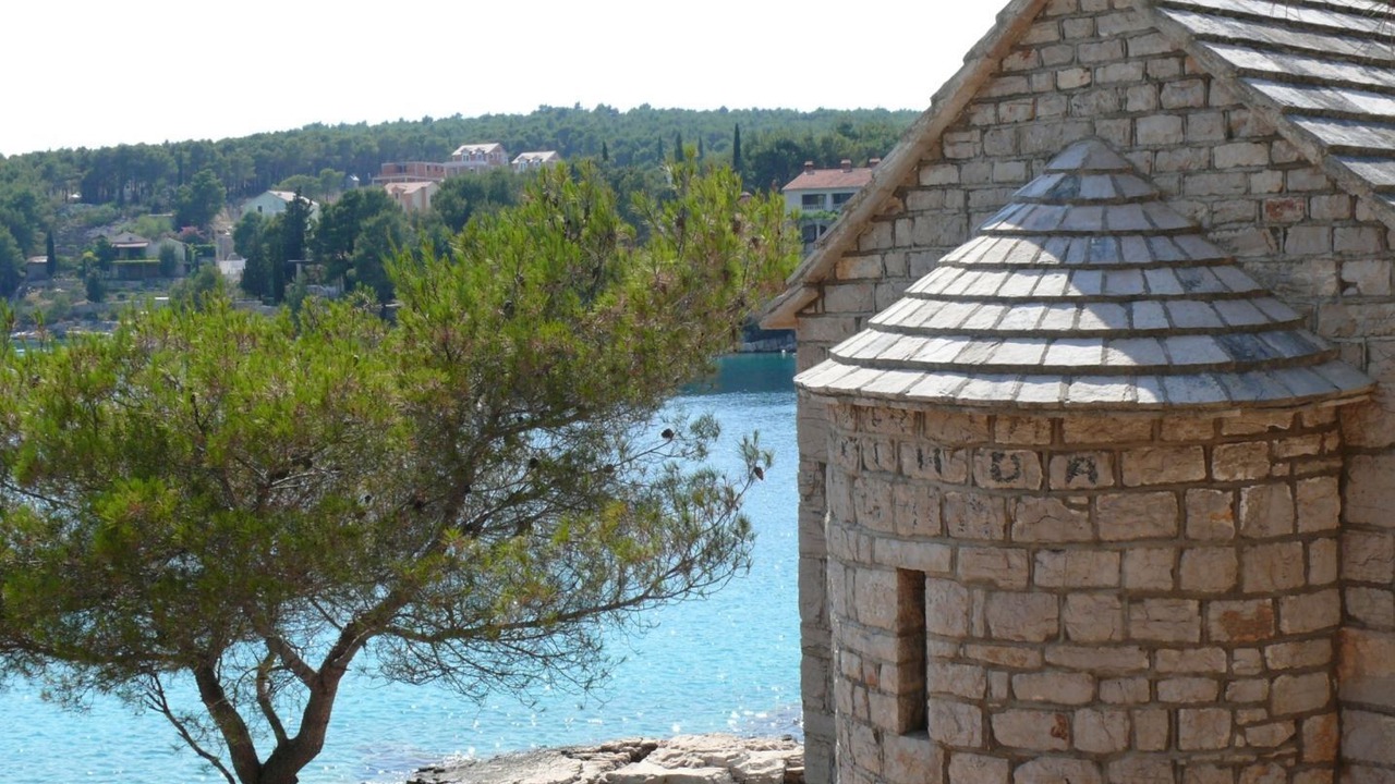 Photo of Others in Cove Osibova (Milna)
