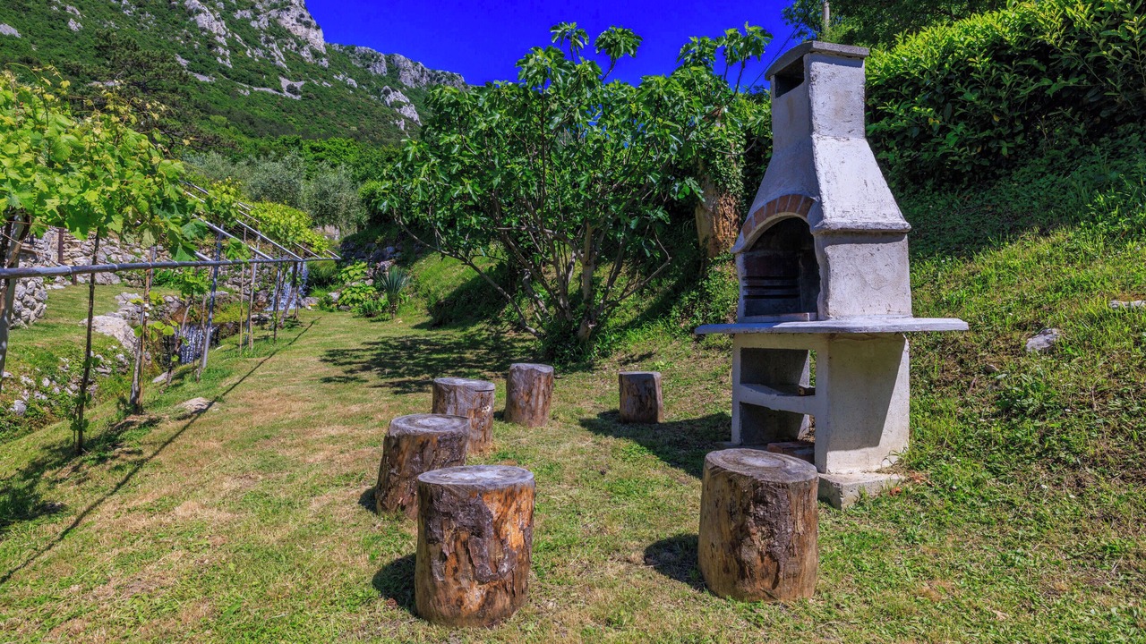 Photo of Outdoor in Plomin
