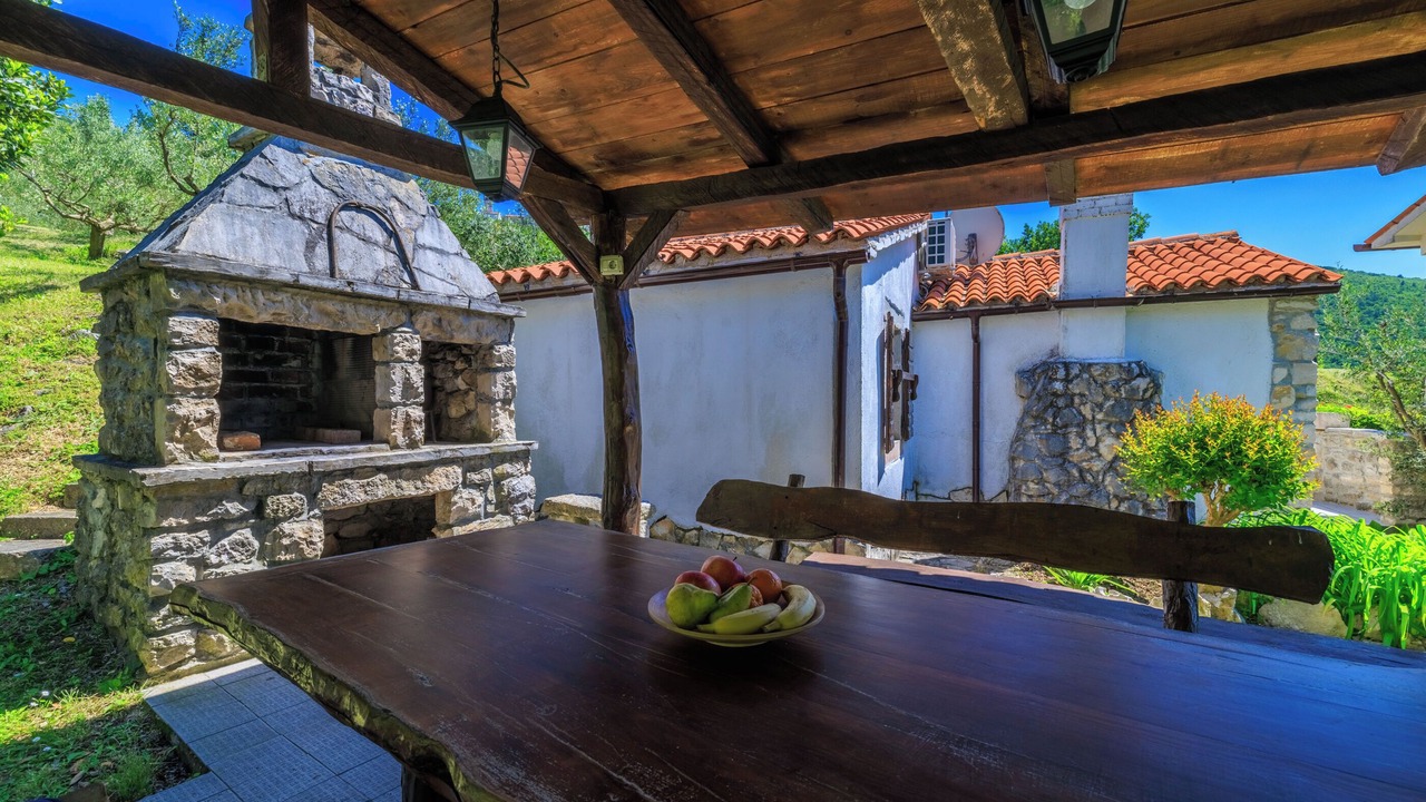 Photo of Outdoor in Plomin