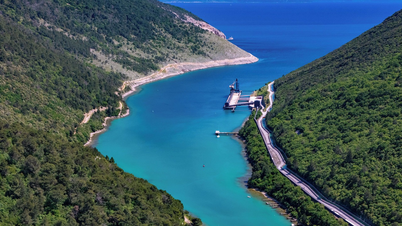 Photo of Outdoor in Plomin