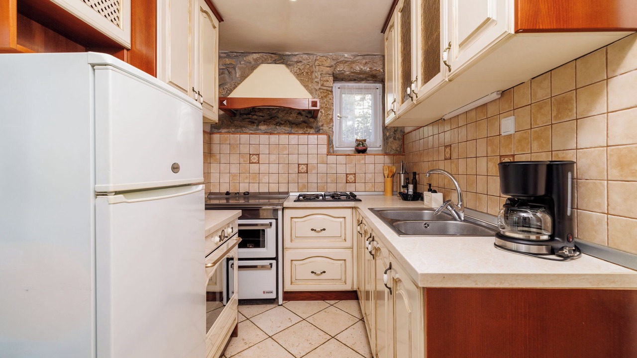 Photo of Kitchen in Plomin