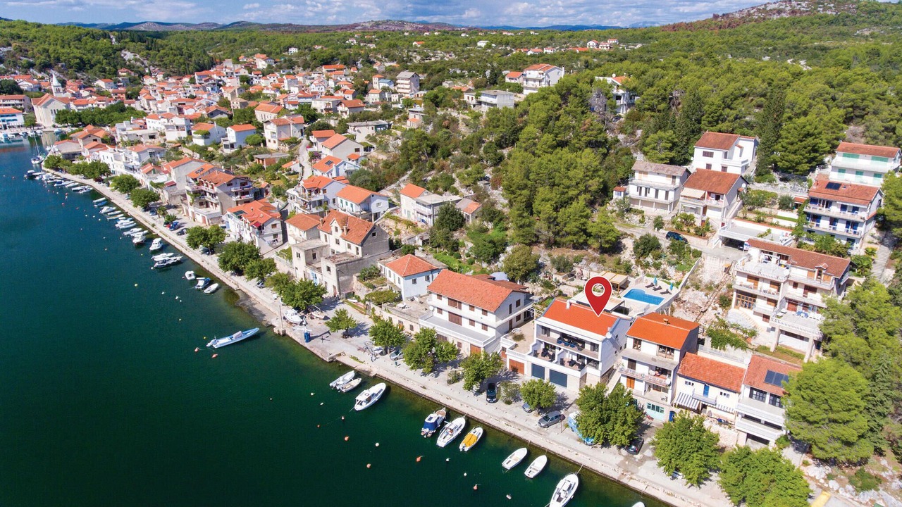 Photo of Others in Zaton