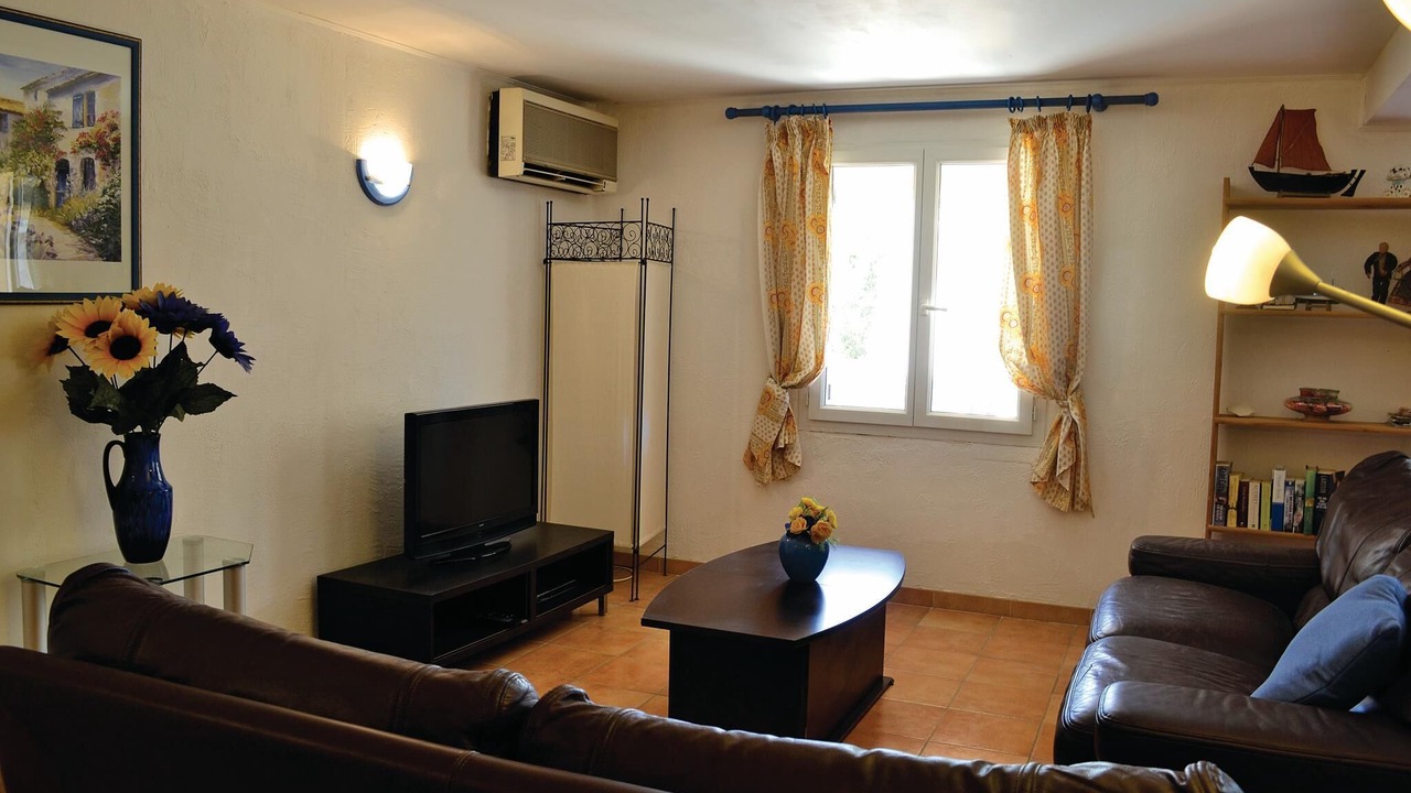 Photo of Bedroom in La Valette-du-Var