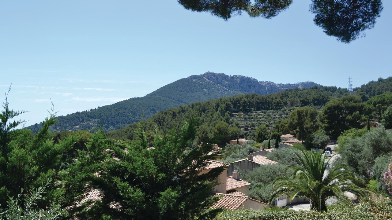 Photo of Bedroom in La Valette-du-Var