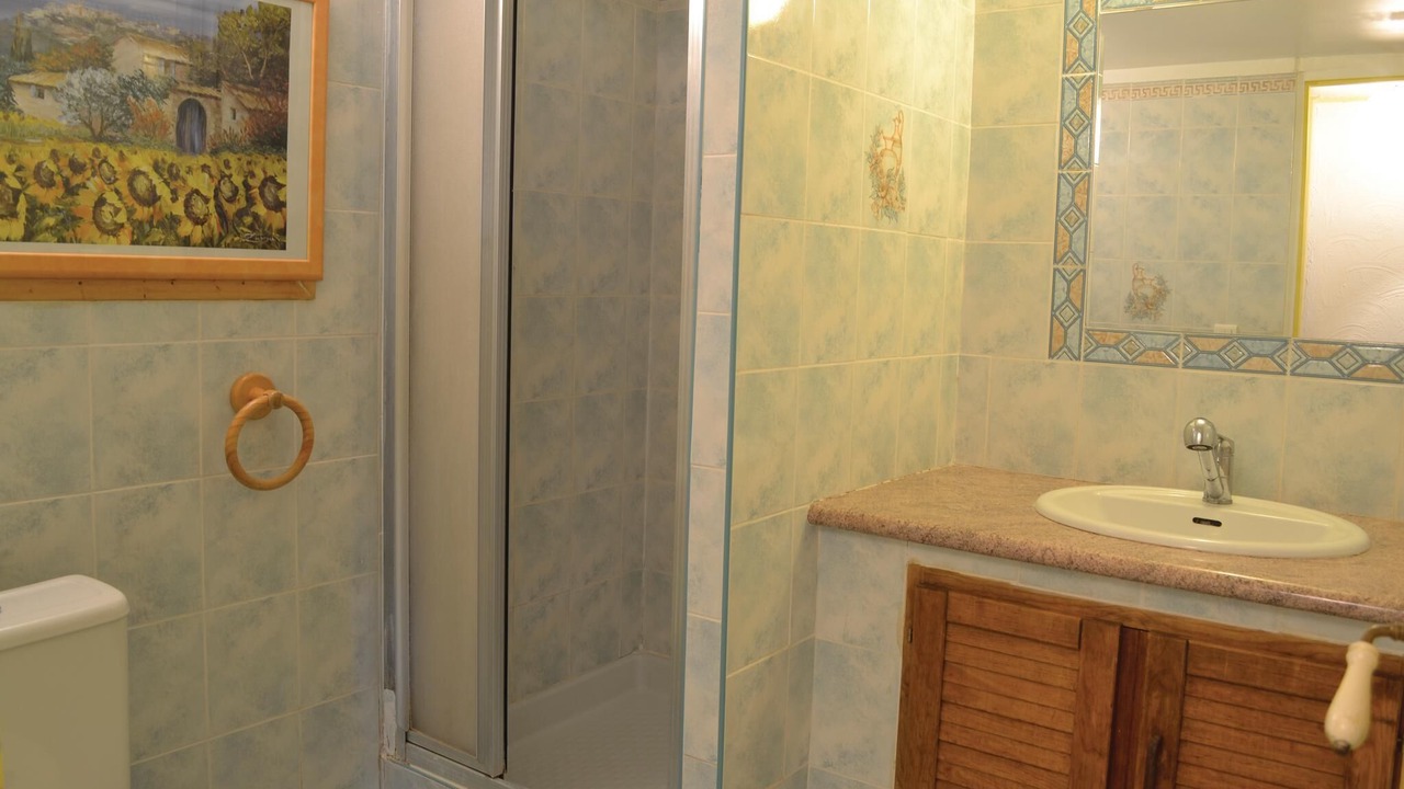 Photo of Bathroom in La Valette-du-Var