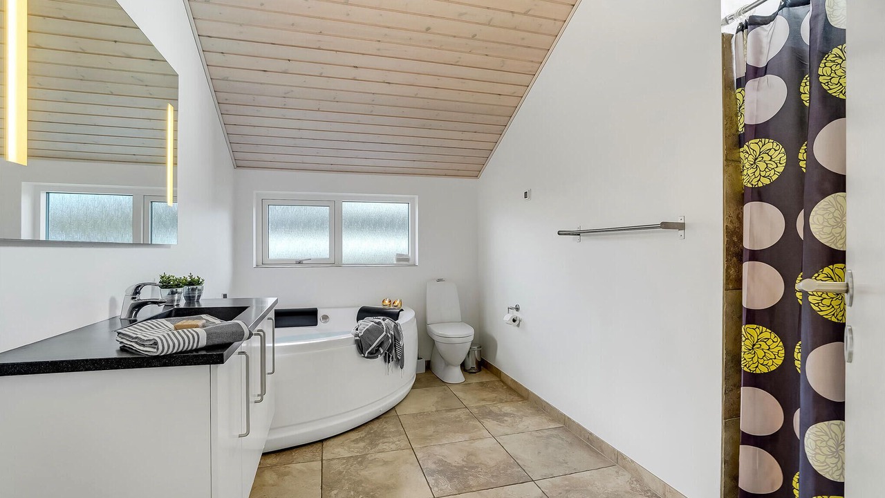 Photo of Bathroom in Skovgaarde