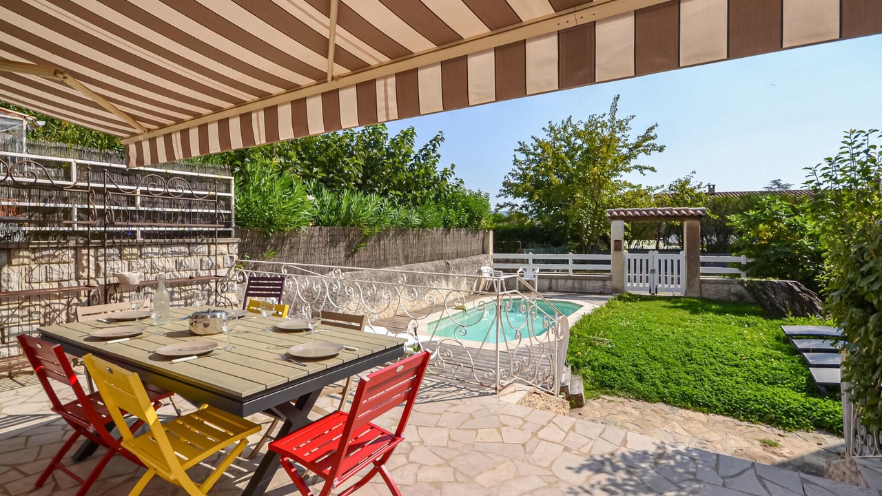 Photo of Others in Tulette