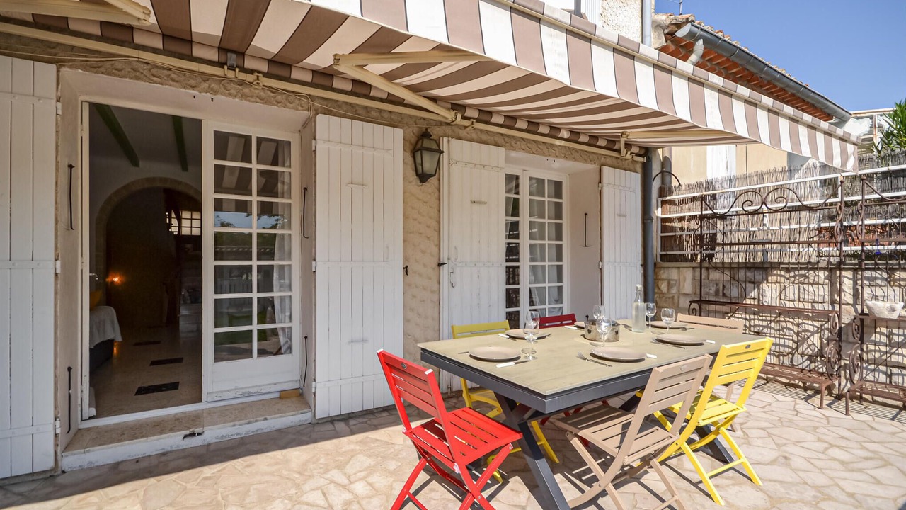 Photo of Others in Tulette