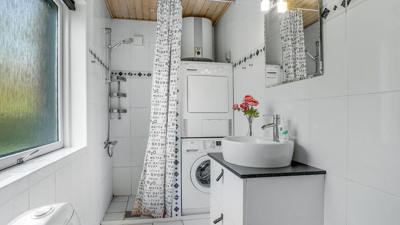 Photo of Bathroom in Pøt Strandby