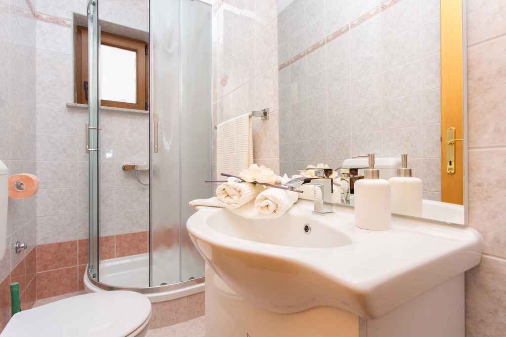 Photo of Bathroom in Soline