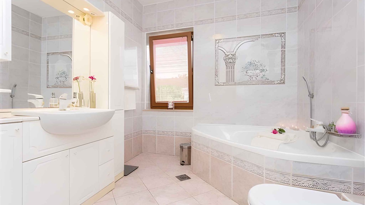 Photo of Bathroom in Soline