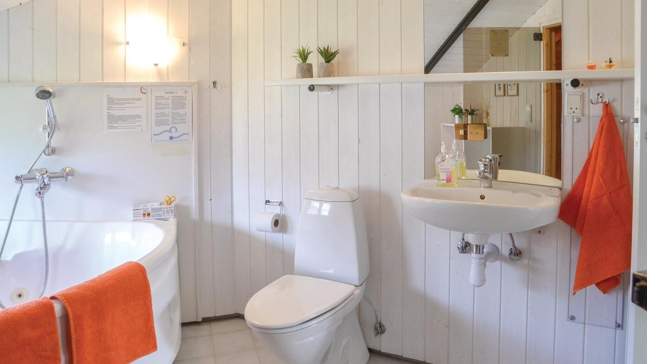 Photo of Bathroom in Jegum