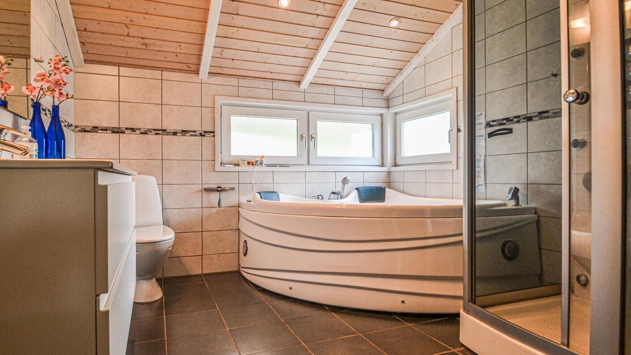 Photo of Bathroom in Jegum