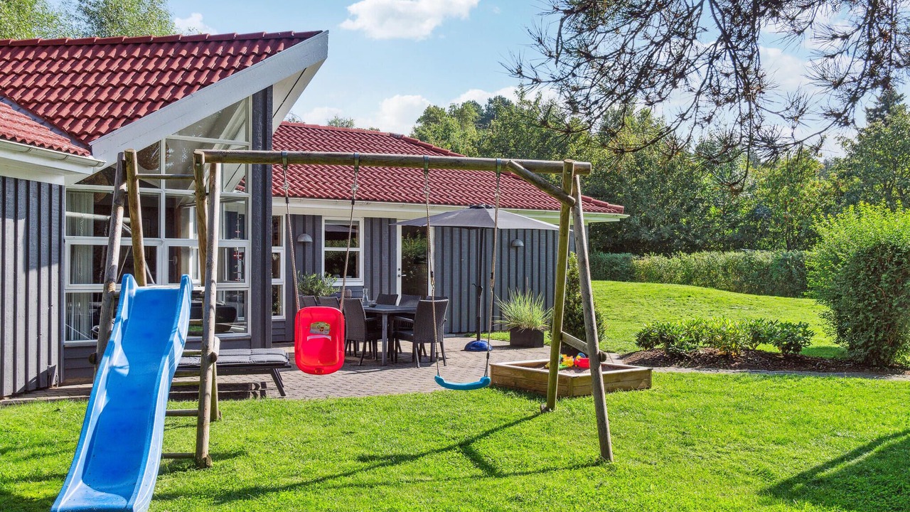 Photo of Others in Knebel