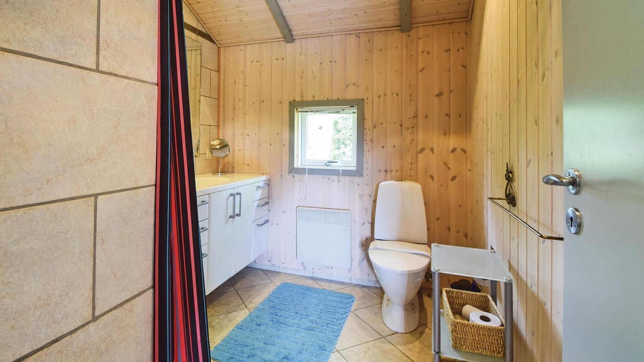 Photo of Bathroom in Pøt Strandby