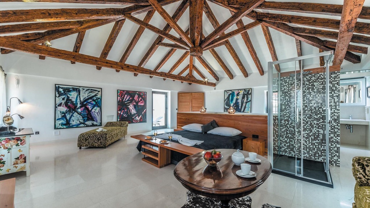 Photo of Bedroom in Tkon