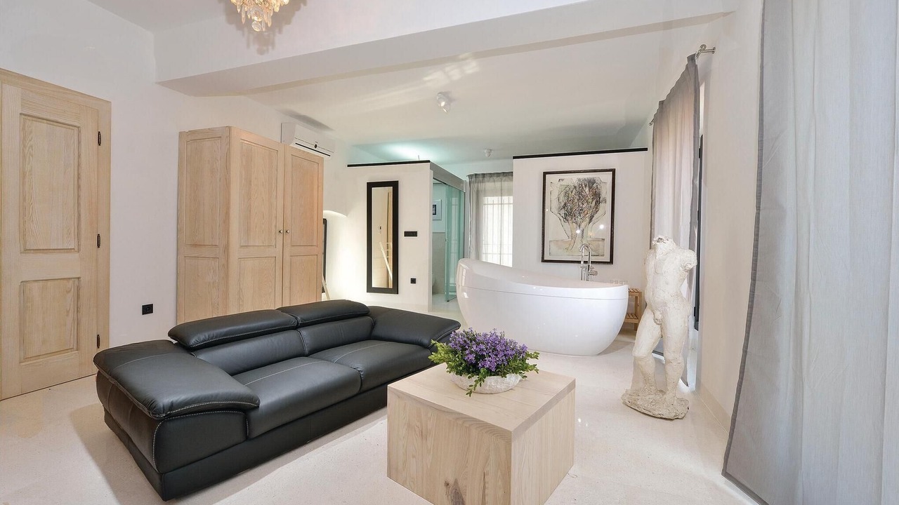 Photo of Bedroom in Tkon
